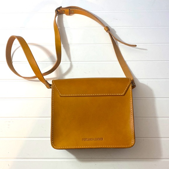 Portland Leather Bags Portland Leather Hawthorne Crossbody Bag